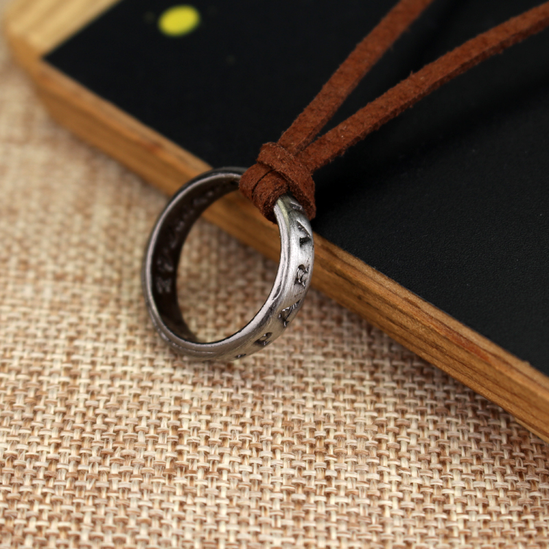 PS4 game Uncharted 4 Necklace  - Party Games Ps4 のレビューと価格