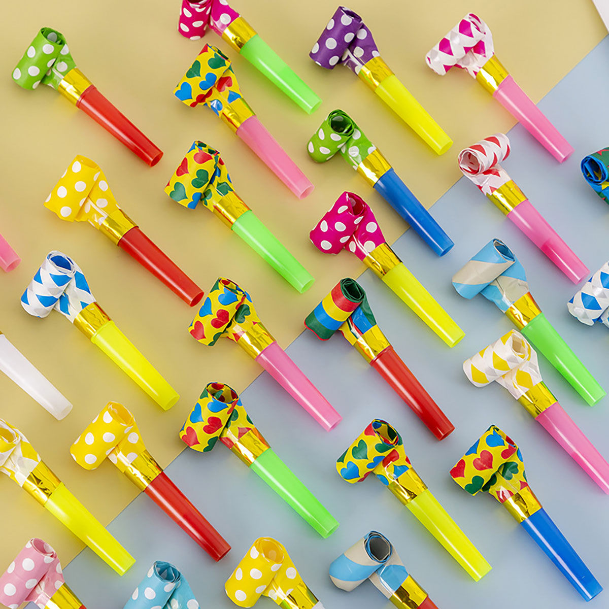 30PCS Colorful Whistles Toy Fu - Party Games Easter のレビューと価格