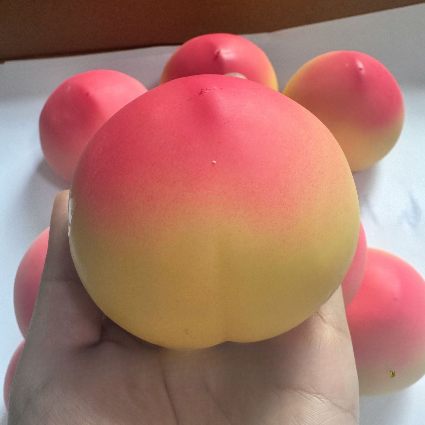 Crispy Sound Peach Fruit Squis - Party Games For Adults And Kids のレビューと価格