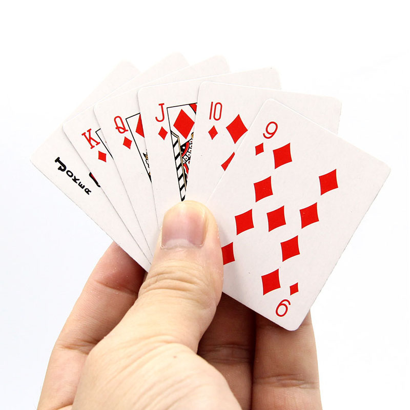 Mini Poker Playing Cards Festi - Party Games Juegos De Mesa のレビューと価格