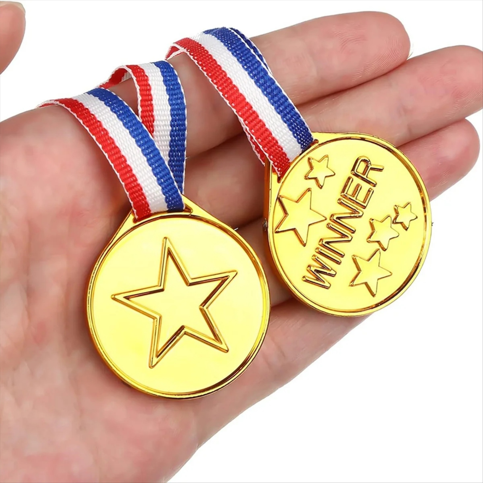 30Pcs Plastic Gold Winners Med - Party Games Easter のレビューと価格