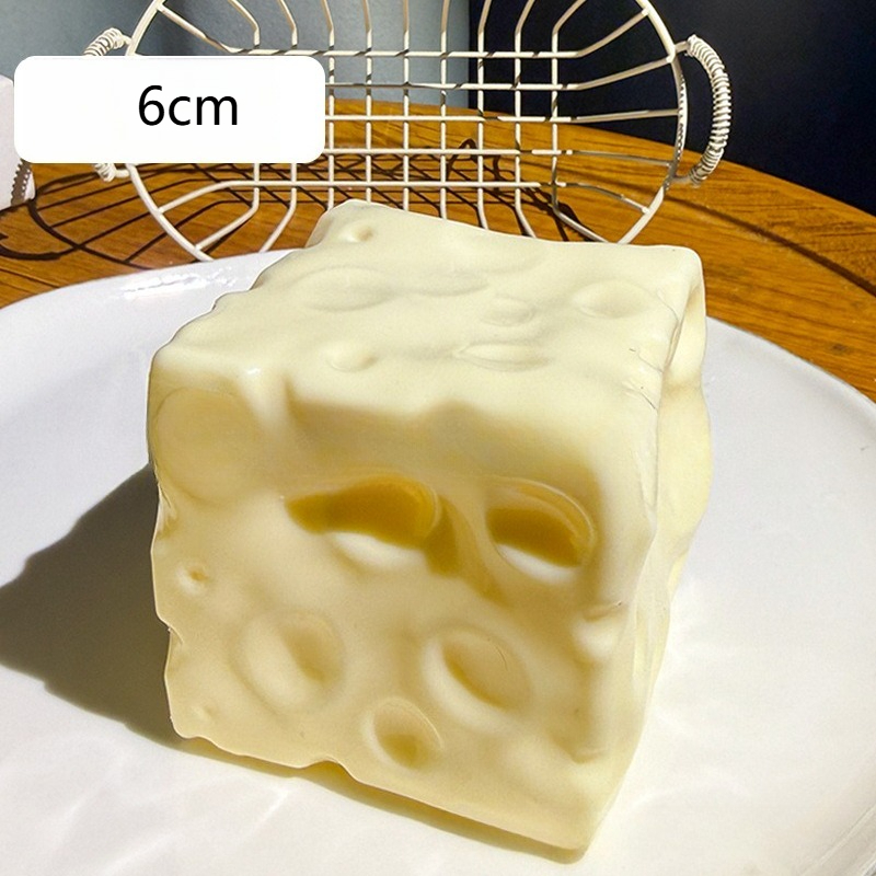 Jumbo Cheese Cube Stress Ball  - Party Games Gifts のレビューと価格